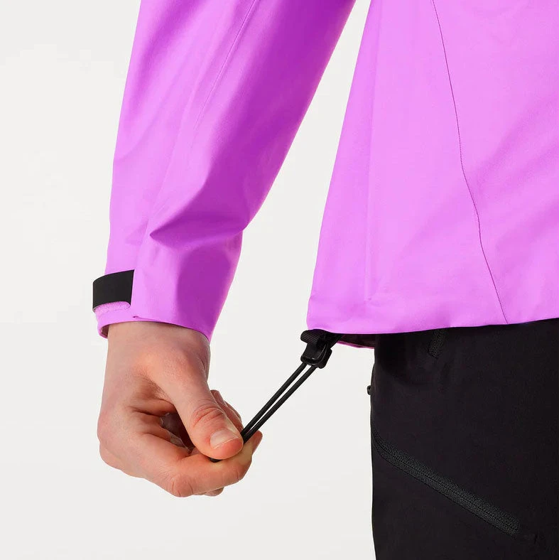 ArcTeryx Beta Womens Waterproof Hooded Jacket 6 ArcTeryx Beta Womens Waterproof Hooded Jacket - Image 4