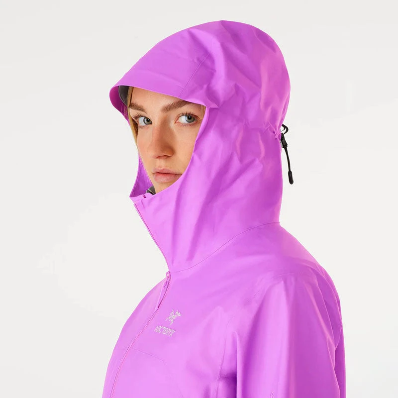 ArcTeryx Beta Womens Waterproof Hooded Jacket 5 ArcTeryx Beta Womens Waterproof Hooded Jacket - Image 3