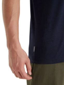 Icebreaker Tech Lite II Short Sleeve Mens T-Shirt 13 Icebreaker Tech Lite II Short Sleeve Mens T-Shirt -Climbing Wear Store Icebreaker Tech Lite II SS Mens T Shirt Midnight Navy 03