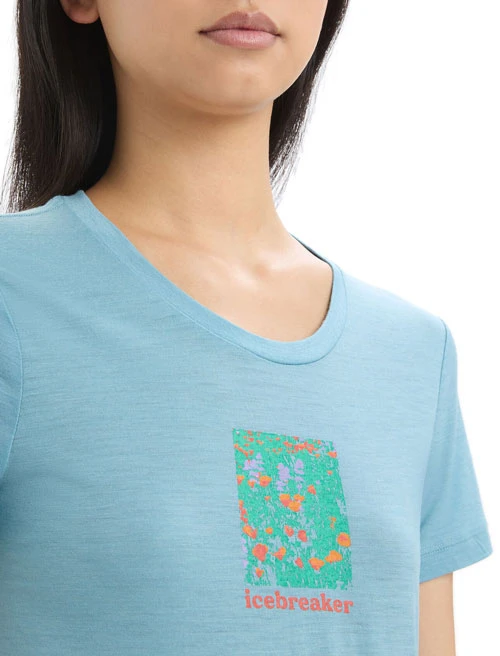 Icebreaker Tech Lite II Short Sleeve Womens T-Shirt - Wildflower Bloom 5 Icebreaker Tech Lite II Short Sleeve Womens T-Shirt - Wildflower Bloom - Image 3