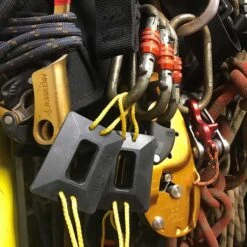 Mac-Pro Industrial Rope Protector - Set Of 2 10 Mac-Pro Industrial Rope Protector - Set Of 2 -Climbing Wear Store Mac Pro Rope Protector Set of 2 04